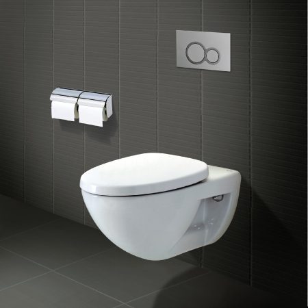 Bồn cầu Inax AC-23PVN lắp trong phòng tắm hiện đại