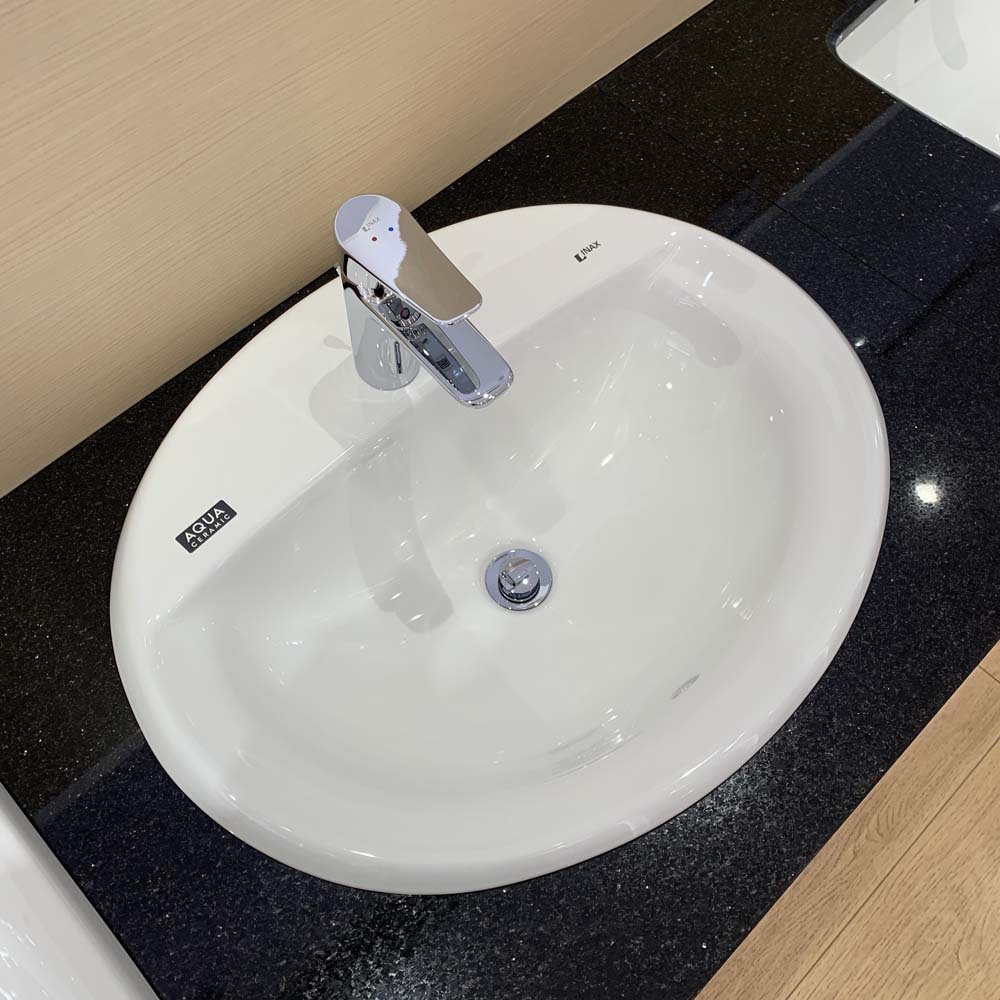 Chậu lavabo INAX AL-2395VFC dương vành men Aqua Ceramic