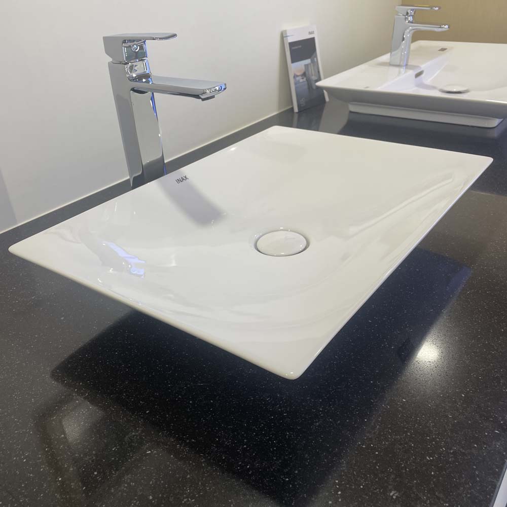 Chậu rửa lavabo đặt bàn Inax AL-S610V men Aqua Ceramic