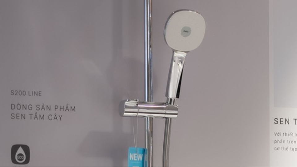 Chi tiết tay sen Aqua Power của Vòi sen cây Inax BFV-619T