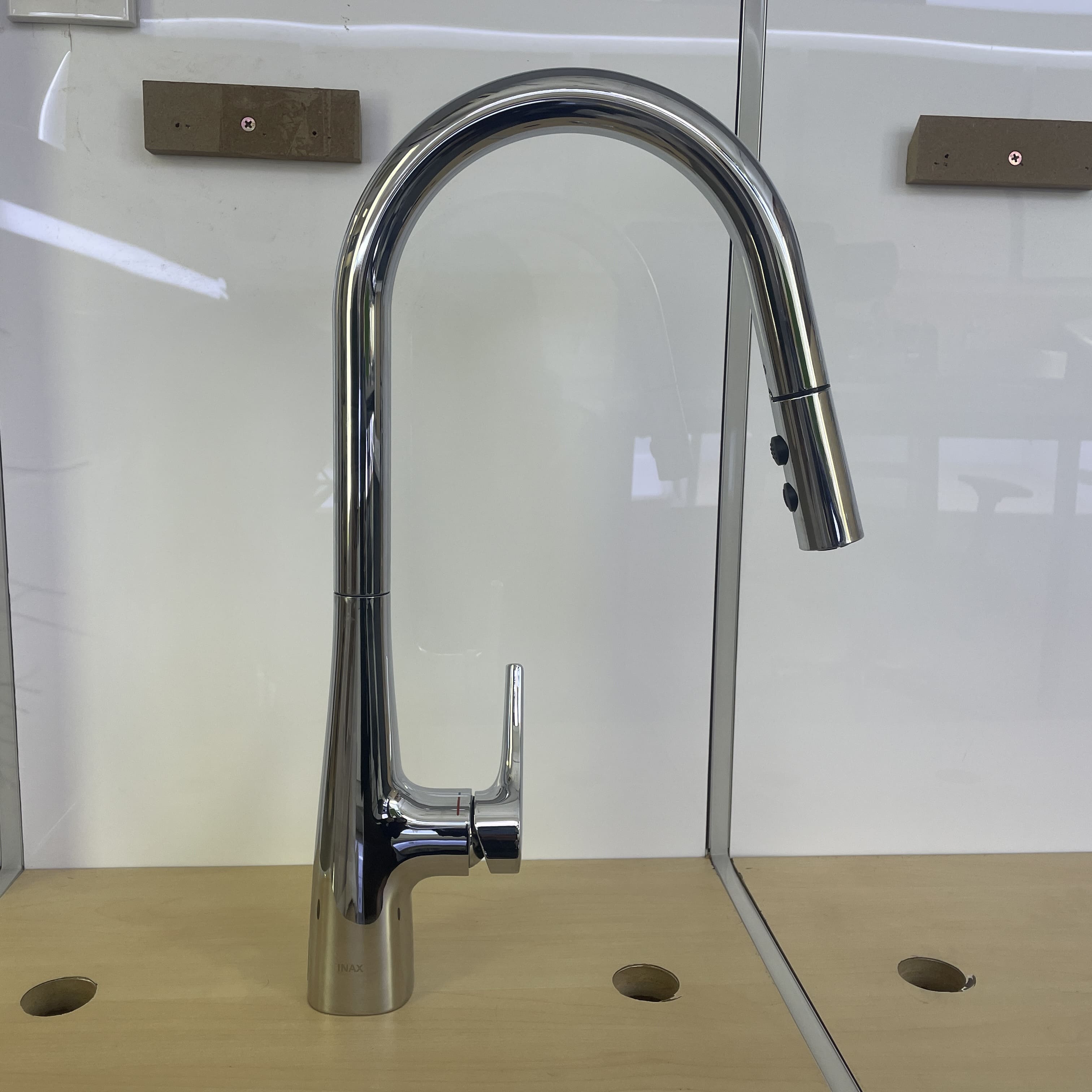 Vòi rửa chén bát Inax SFV-900SX dây rút chính hãng