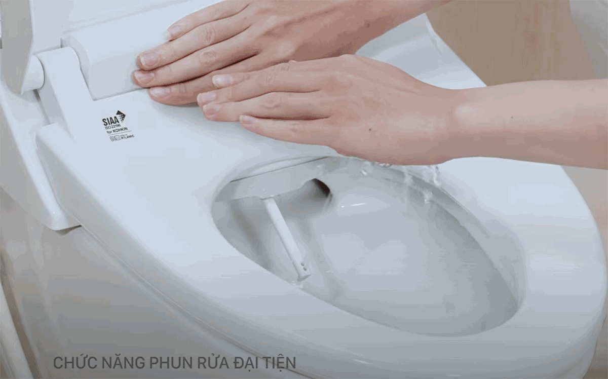 Tính năng phun rửa tự động của nắp rửa điện tử INAX CW-KA22AVN