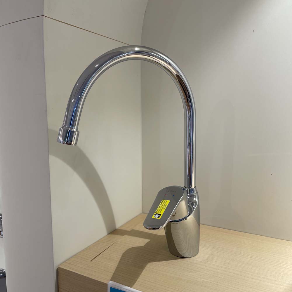 Vòi rửa chén bát Inax SFV-2011S nóng lạnh cổ ngỗng mạ Crom Niken